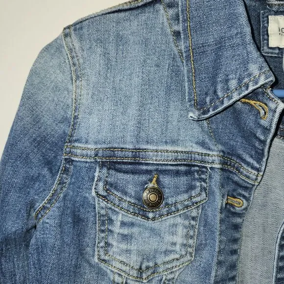 Forever 21 Girls M Premium Denim Jean Jacket Blue Slightly Distressed - Picture 10 of 11